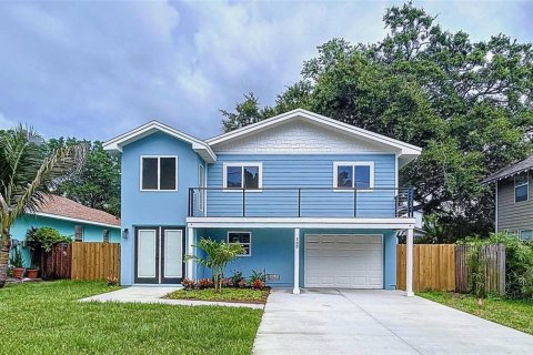 Casa en venta en Oldsmar, Florida, 3 dormitorios, 259.38 m2 № 1798011 - foto 1