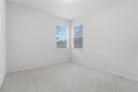 House in Apopka, Florida 4 bedrooms, 226.68 sq.m. № 2238974 - photo 27