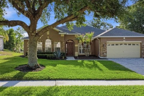 House in Apopka, Florida 4 bedrooms, 226.68 sq.m. № 2238974