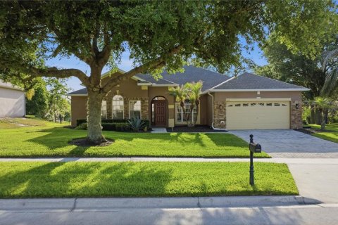 House in Apopka, Florida 4 bedrooms, 226.68 sq.m. № 2238974 - photo 6