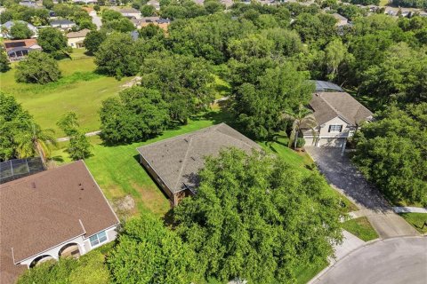 House in Apopka, Florida 4 bedrooms, 226.68 sq.m. № 2238974 - photo 26