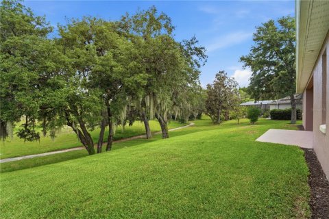 House in Apopka, Florida 4 bedrooms, 226.68 sq.m. № 2238974 - photo 21