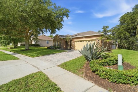 House in Apopka, Florida 4 bedrooms, 226.68 sq.m. № 2238974 - photo 7