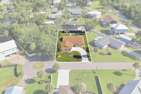 House in Crystal River, Florida 3 bedrooms, 195 sq.m. № 2312850