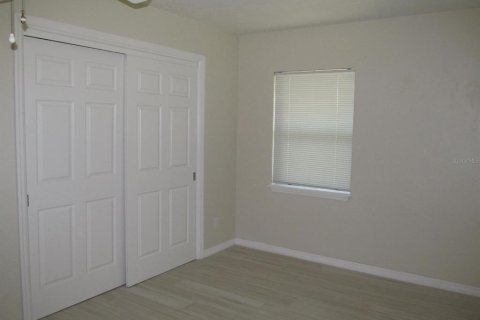House in Saint Petersburg, Florida 3 bedrooms, 145.21 sq.m. № 2379696 - photo 14