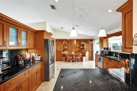 House in Miami, Florida 4 bedrooms, 217.48 sq.m. № 1972113 - photo 13