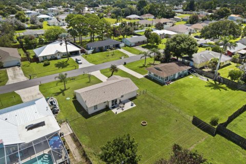 Villa ou maison à vendre à Port St. Lucie, Floride: 2 chambres, 97.73 m2 № 2307777 - photo 25
