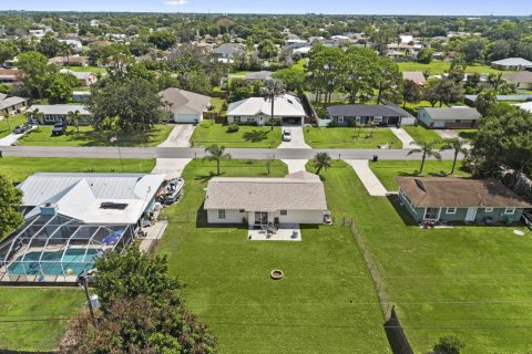 Villa ou maison à vendre à Port St. Lucie, Floride: 2 chambres, 97.73 m2 № 2307777 - photo 27