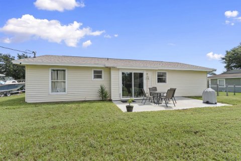 Villa ou maison à vendre à Port St. Lucie, Floride: 2 chambres, 97.73 m2 № 2307777 - photo 21