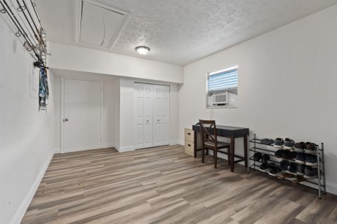 Villa ou maison à vendre à Port St. Lucie, Floride: 2 chambres, 97.73 m2 № 2307777 - photo 18