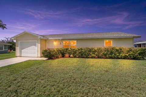 Villa ou maison à Port St. Lucie, Floride 2 chambres, 97.73 m2 № 2307777