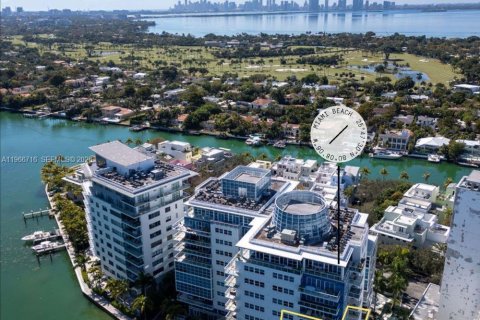 Condominio en venta en Miami Beach, Florida, 2 dormitorios, 163.04 m2 № 2028882 - foto 20