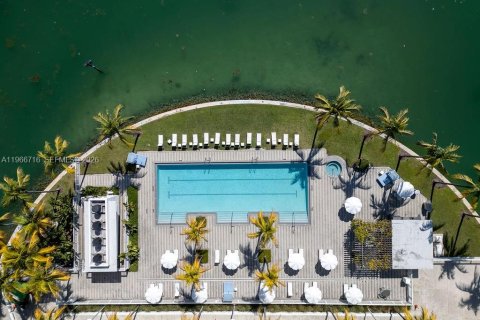 Condominio en venta en Miami Beach, Florida, 2 dormitorios, 163.04 m2 № 2028882 - foto 22