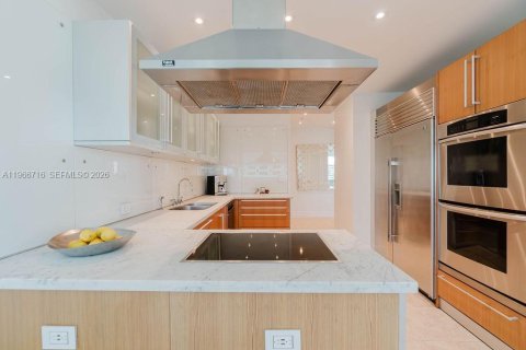 Condominio en venta en Miami Beach, Florida, 2 dormitorios, 163.04 m2 № 2028882 - foto 5