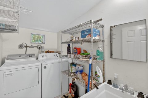 Casa en venta en Fort Lauderdale, Florida, 3 dormitorios, 144 m2 № 2345773 - foto 30
