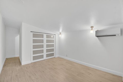 Casa en venta en Fort Lauderdale, Florida, 3 dormitorios, 144 m2 № 2345773 - foto 29