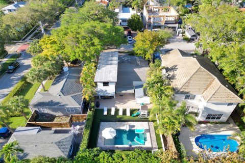 Casa en Fort Lauderdale, Florida 3 dormitorios, 175.86 m2 № 2186889