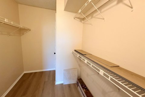 Condo in Pompano Beach, Florida, 2 bedrooms  № 2385472 - photo 15