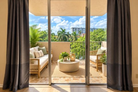 Condo in Pompano Beach, Florida, 2 bedrooms  № 2385472 - photo 22