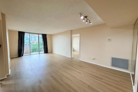 Condo in Pompano Beach, Florida, 2 bedrooms  № 2385472 - photo 3