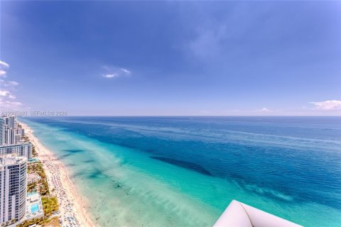 Copropriété à louer à Hallandale Beach, Floride: 3 chambres, 191.84 m2 № 2145681 - photo 25