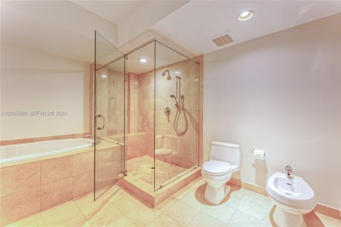 Copropriété à louer à Hallandale Beach, Floride: 3 chambres, 191.84 m2 № 2145681 - photo 10