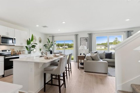 Casa en venta en Deltona, Florida, 5 dormitorios, 241.64 m2 № 2103000 - foto 8