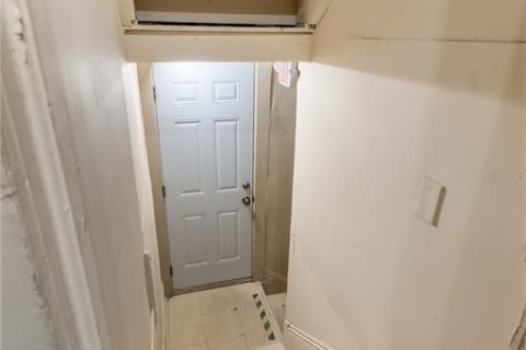 Снять в аренду квартиру в Тампа, Флорида 4 комнаты, 65.03м2, № 2156158 - фото 17
