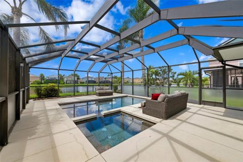 House in Bradenton, Florida 4 bedrooms, 162.76 sq.m. № 1816841 - photo 2