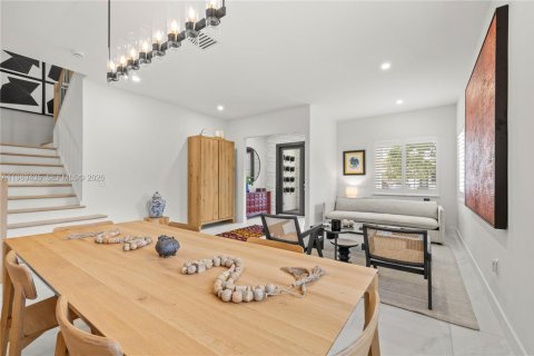 Купить виллу или дом в Майами, Флорида 5 спален, 342.44м2, № 2052450 - фото 9