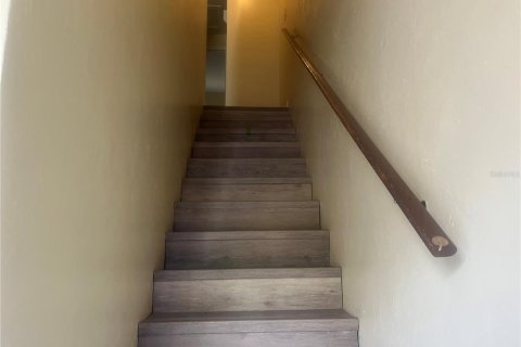 Снять в аренду квартиру в Гейнсвилл, Флорида 2 спальни, 389.45м2, № 1803221 - фото 4