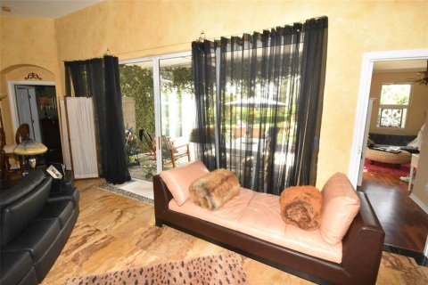 Villa ou maison à vendre à Bradenton, Floride: 2 chambres, 176.51 m2 № 1307337 - photo 7