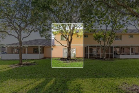 Townhouse in Pembroke Pines, Florida 3 bedrooms, 126.44 sq.m. № 1887227 - photo 5