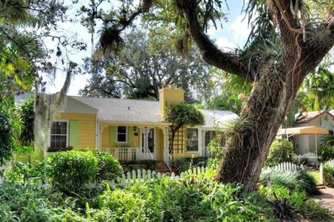 Casa en venta en Fort Lauderdale, Florida, 5 dormitorios, 178.74 m2 № 2341053 - foto 4