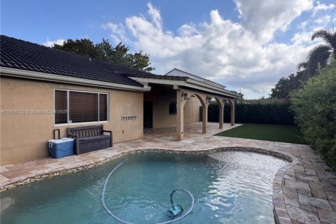 Villa ou maison à louer à Miami, Floride: 4 chambres, 177.26 m2 № 1966352 - photo 24
