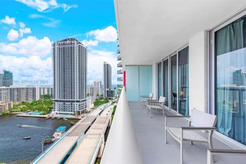 Condominio en venta en Hallandale Beach, Florida, 2 dormitorios, 95.5 m2 № 2028332 - foto 12