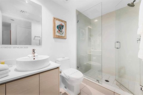 Condominio en venta en Hallandale Beach, Florida, 2 dormitorios, 95.5 m2 № 2028332 - foto 24