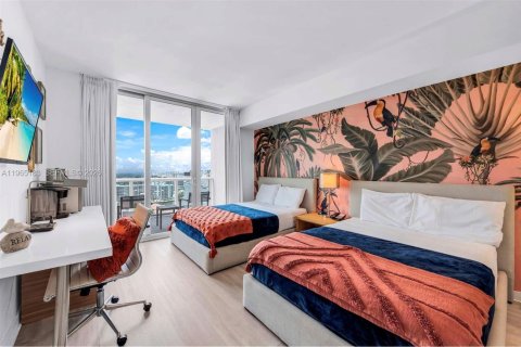 Condominio en venta en Hallandale Beach, Florida, 2 dormitorios, 95.5 m2 № 2028332 - foto 15