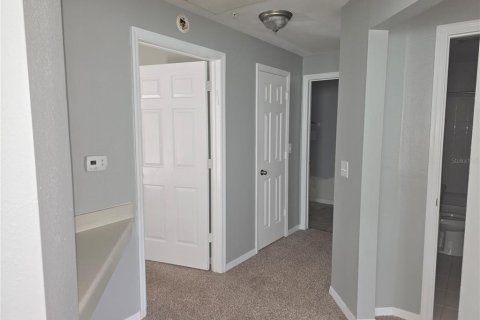 Condo in Ocoee, Florida, 2 bedrooms  № 2112600 - photo 5