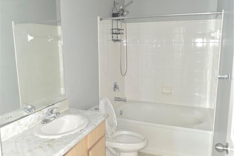 Condo in Ocoee, Florida, 2 bedrooms  № 2112600 - photo 14