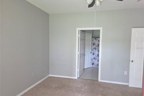 Condo in Ocoee, Florida, 2 bedrooms  № 2112600 - photo 8