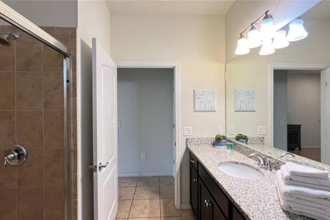 Casa en venta en Kissimmee, Florida, 9 dormitorios, 407.93 m2 № 2221504 - foto 28