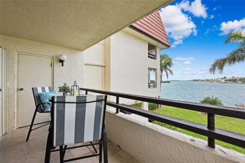 Снять в аренду кондоминиум в Тиерра-Верде, Флорида 6 комнат, 116.59м2, № 1737234 - фото 12