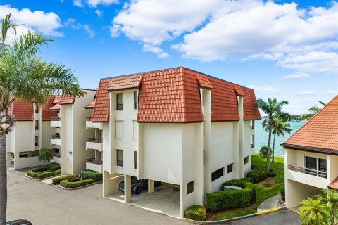 Снять в аренду кондоминиум в Тиерра-Верде, Флорида 6 комнат, 116.59м2, № 1737234 - фото 3