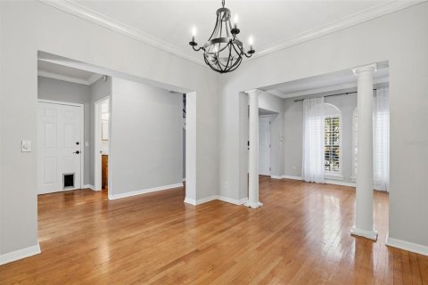 House in Tampa, Florida 3 bedrooms, 191.19 sq.m. № 2210260 - photo 8