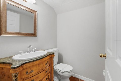 House in Tampa, Florida 3 bedrooms, 191.19 sq.m. № 2210260 - photo 9