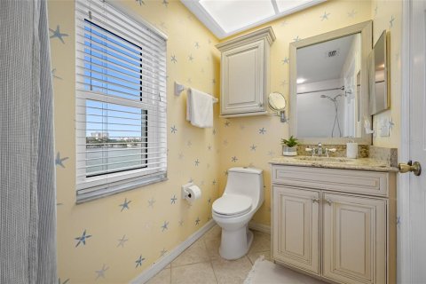 Adosado en venta en Treasure Island, Florida, 4 dormitorios, 252.04 m2 № 2127761 - foto 25