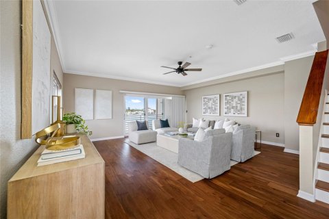 Adosado en venta en Treasure Island, Florida, 4 dormitorios, 252.04 m2 № 2127761 - foto 11