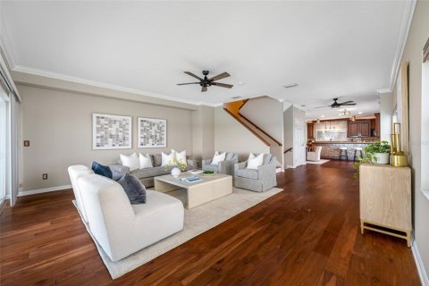 Adosado en venta en Treasure Island, Florida, 4 dormitorios, 252.04 m2 № 2127761 - foto 14