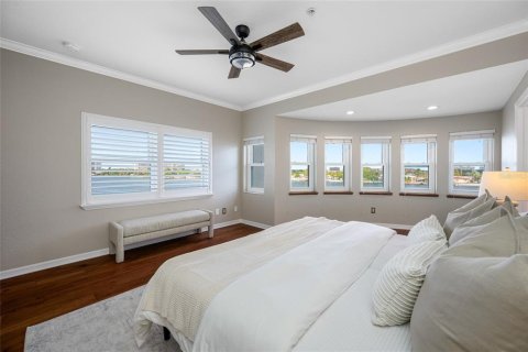 Adosado en venta en Treasure Island, Florida, 4 dormitorios, 252.04 m2 № 2127761 - foto 29